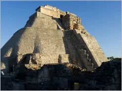 Uxmal Piramide del Adivino